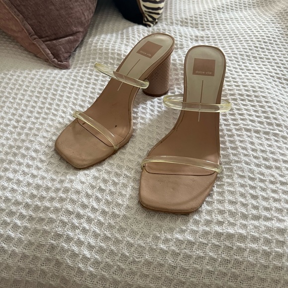 Host pick x2!🎉 Nude and clear Dolce Vita Noles mules style Heels sandals - Picture 11 of 11